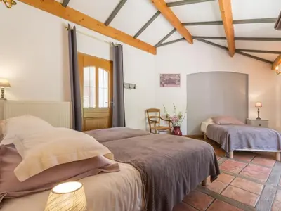 Un ou plusieurs lits dans un hébergement de l'établissement Belle maison rénovée au cœur des vignes entre Nantes et Clisson, jardin privatif, wifi inclus - FR-1-306-799