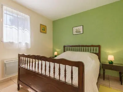 Un ou plusieurs lits dans un hébergement de l'établissement Gîte cosy avec spa en pleine campagne près de Pornic - FR-1-306-927