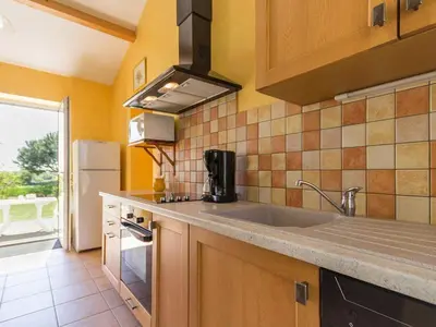 Cuisine ou kitchenette dans l'établissement Gîte cosy avec spa en pleine campagne près de Pornic - FR-1-306-927