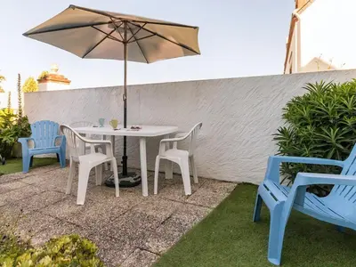 Jardin de l'établissement Gîte Authentique en Plein Cœur du Parc de la Brière, Proche Marais, Terrasse Sud, Tout Équipé - FR-1-306-1001