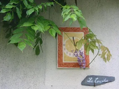 Jardin de l'établissement Gîte rénové calme avec jardin fleuri, à proximité du canal de Nantes à Brest et de la forêt du Gâvre - FR-1-306-1007