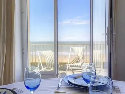 Balcon ou terrasse dans l'établissement Gîte à Tharon: 2 chambres, terrasse, parking, proche mer - FR-1-306-1026