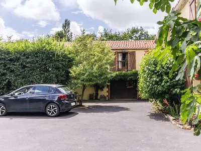 Plan de l'établissement Gîte rénové à Corcoué-sur-Logne avec étang privé et équipements bébé - FR-1-306-1066