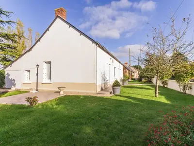 Jardin de l'établissement Gîte à la campagne avec jardin clos, terrasse, wifi et vélos - entre Ancenis et Châteaubriant - FR-1-306-1111