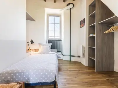 Un ou plusieurs lits dans un hébergement de l'établissement Moulin 18ème siècle, 3 chambres, jardin, wifi à Monnières - FR-1-306-1164