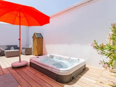 Plan de l'établissement Gîte cosy bord de mer avec spa à 5 min de la plage et commerces, 2 terrasses, idéal famille et bébé - FR-1-306-1192