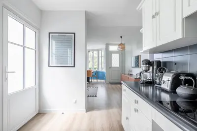 Cuisine ou kitchenette dans l'établissement Maison pour 5 personnes - 500m de la plage