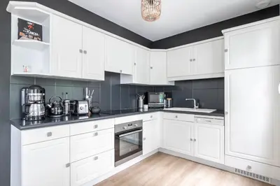 Cuisine ou kitchenette dans l'établissement Maison pour 5 personnes - 500m de la plage