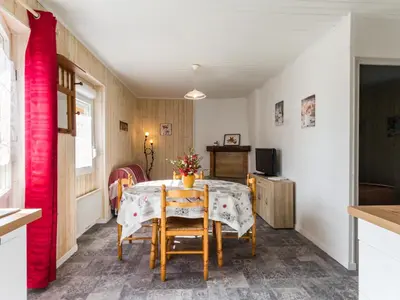 Cuisine ou kitchenette dans l'établissement Gîte champêtre rénové avec terrasse & équipements, proche Pornic - animaux acceptés - FR-1-306-1027