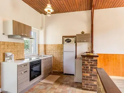 Cuisine ou kitchenette dans l'établissement Maison calme 3 chambres proche plage avec jardin clos et parking à Saint-Brevin-les-Pins - FR-1-306-1065