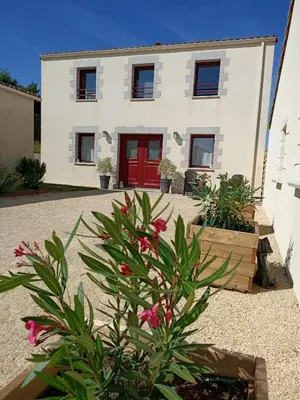 Jardin de l'établissement Gîte atypique plus haut de Vendée 10mn Puy duFou
