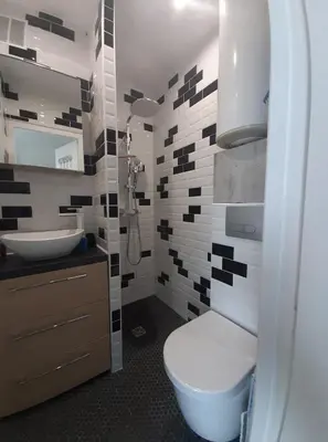 Salle de bains dans l'établissement Studette accès plage