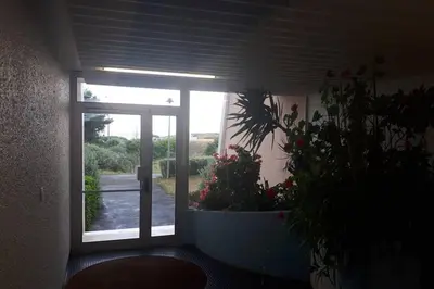 Jardin de l'établissement Studette accès plage
