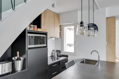 Cuisine ou kitchenette dans l'établissement Sublime duplex Nantes Cathédrale