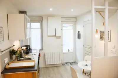 Salle de bains dans l'établissement Gîte urbain ancienne écurie au centre ville et PARKING