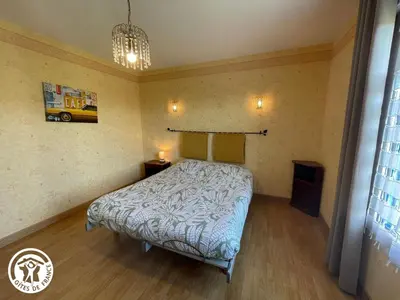 Un ou plusieurs lits dans un hébergement de l'établissement Maison récente avec jardin, 4 chambres, proche mer et commerces à Bouin - FR-1-426-129