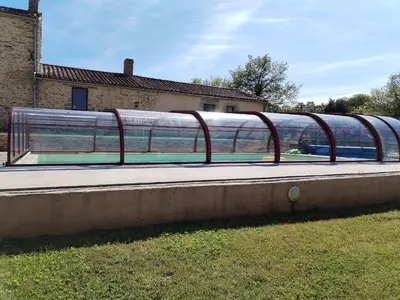 Tennis ou squash au sein de la maison de vacances ou à proximité