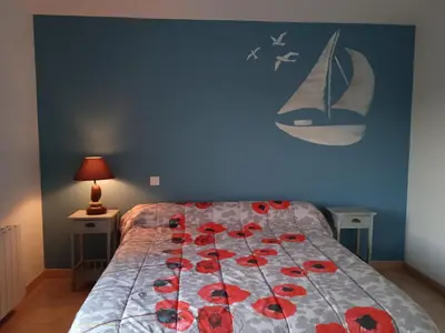 Un ou plusieurs lits dans un hébergement de l'établissement Gîte authentique avec cheminée, terrasse privée, accessible PMR, pêche et activités ULM - Vendée - FR-1-426-431