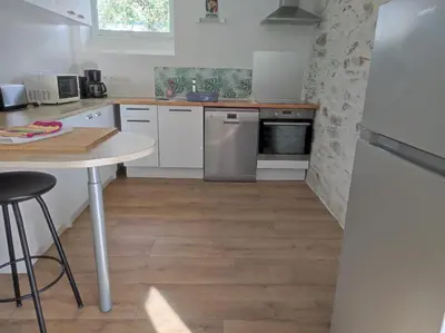 Cuisine ou kitchenette dans l'établissement Gîte du Levant
