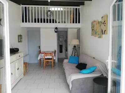 Coin salon dans l'établissement Maison à 100 m de la plage à St Hilaire de Riez