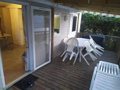 Balcon ou terrasse dans l'établissement camping 4**** proche mer