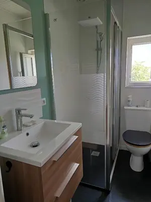 Salle de bains dans l'établissement Gîte 