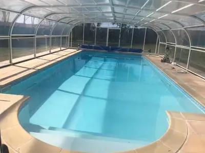 Piscine de l'établissement LA COTTINIERE ou située à proximité