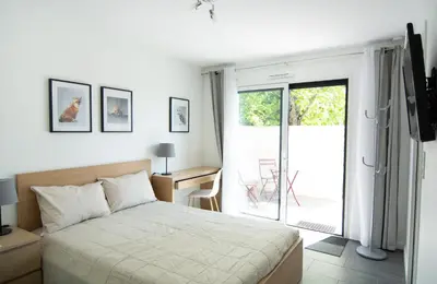 Un ou plusieurs lits dans un hébergement de l'établissement Studio indépendant chez l’habitant au calme (n°2)