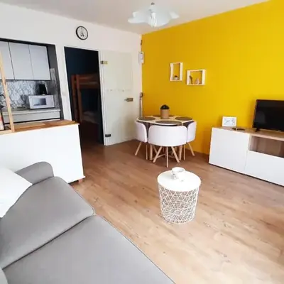 Studio familial 30m2 Les Goelands - grand balcon vue forêt
