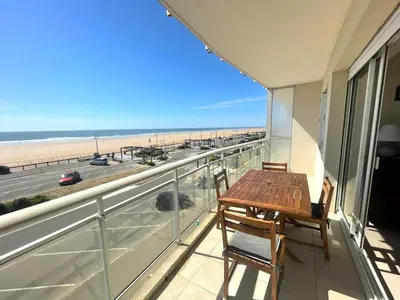 Balcon ou terrasse dans l'établissement Appartement 2 chambres pour 6 personnes à Saint-Jean-de-Monts - FR-1-323-246