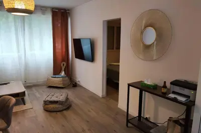 Télévision ou salle de divertissement dans l'établissement Appartement 3 chambres, 3 salles d'eau