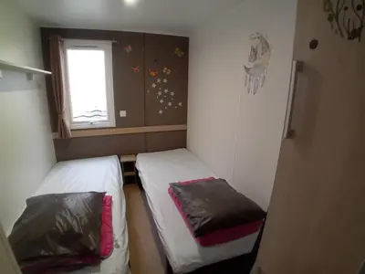 Un ou plusieurs lits dans un hébergement de l'établissement 2 Bed - Sleeps 4 - Free Parking - 5 mins to Beach