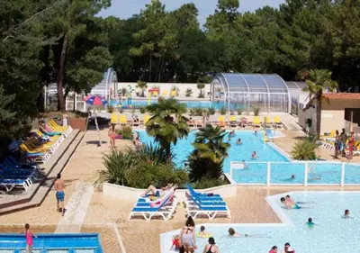 Piscine de l'établissement 3 Bed - Sleeps 6 - Air-Con - Free Parking ou située à proximité