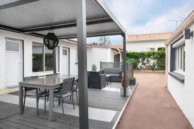 Balcon ou terrasse dans l'établissement Maison pour 6. Pornic 700m de la plage