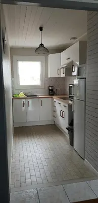 Cuisine ou kitchenette dans l'établissement Appartement spacieux et lumineux Secteur Petit Marché à 5 min a pied de la plage