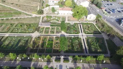 Vue panoramique sur l'établissement Le Logis de Stofflet