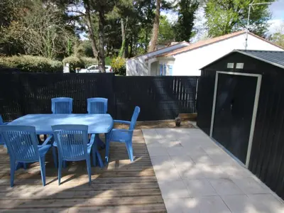 Plan de l'établissement Appartement neuf 62 m², 5 couchages, à 250 m de la plage - balcon, jardin privé, et parking inclus - FR-1-364-111