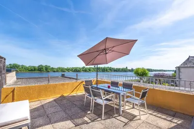 Vue sur la rivière ou le fleuve situé(e) à proximité de l'appartement