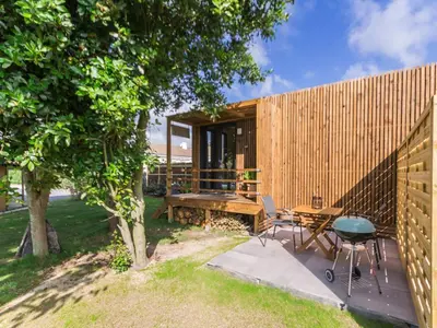 Jardin de l'établissement Cabane au cœur du Vignoble Nantais avec piscine privative chauffée - FR-1-306-1210