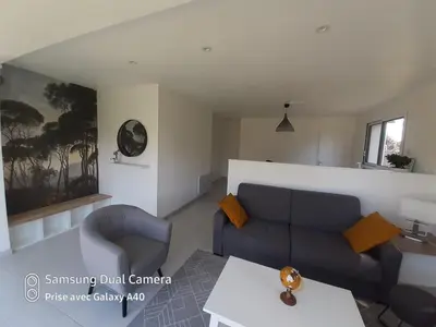 Coin salon dans l'établissement Maison entre Mer et Brière. Proche de La Baule et de Guérande.