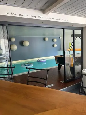 Billard dans l'établissement chambre d hôtes les trois châteaux