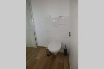 Salle de bains dans l'établissement CHARMANT STUDIO DANS UNE MAISON NEUVE