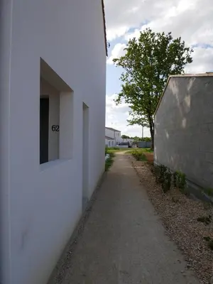 Plan de l'établissement CHARMANT STUDIO DANS UNE MAISON NEUVE