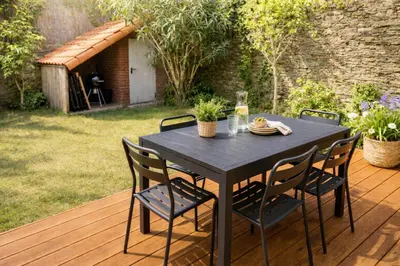 Jardin de l'établissement Maison cosy à 50m plage avec terrasse ensoleillée