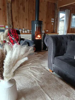 Coin salon dans l'établissement Le gîte Le Marillet