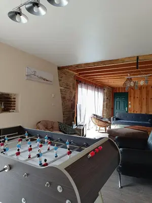 Billard dans l'établissement Le gîte Le Marillet