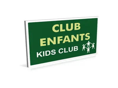Certificat, récompense, panneau ou autre document affiché dans l'établissement Mobile Home - Sleeps 4 - Parking - Family Pools