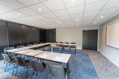 Espace de conférence ou salle de réunion dans l'établissement Hôtel Inn Design Carquefou