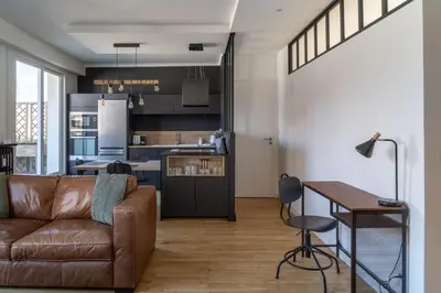 Cuisine ou kitchenette dans l'établissement Le Manège - Spacieux T2 avec Terrasse au coeur de Nantes