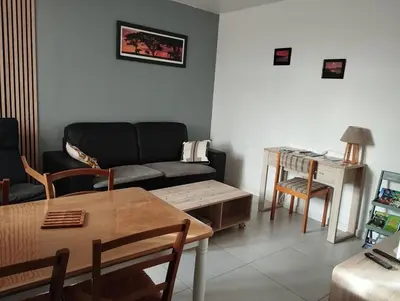 Coin salon dans l'établissement Gîte La Hutière près d'Ancenis